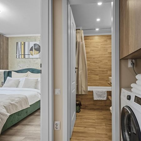 Awesome Apartment ブカレスト エクステリア 写真