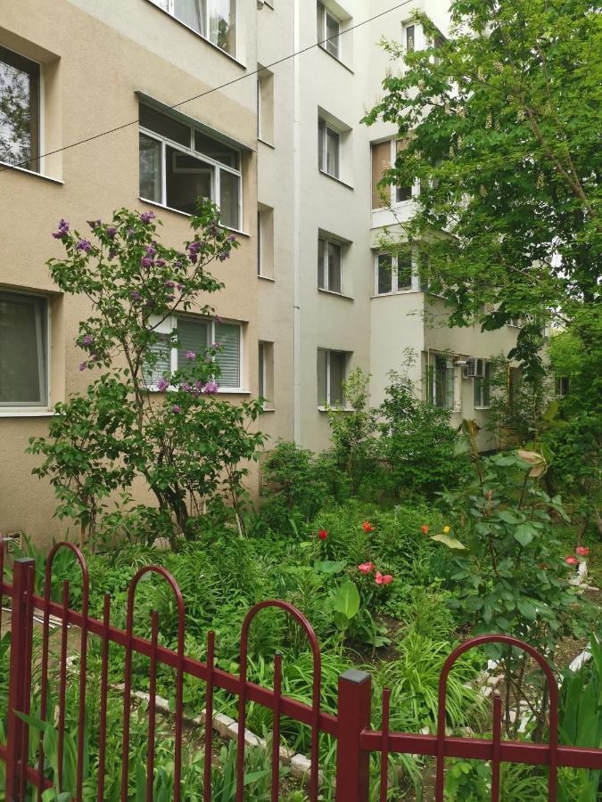 Awesome Apartment ブカレスト エクステリア 写真