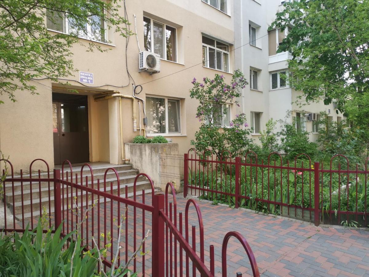 Awesome Apartment ブカレスト エクステリア 写真